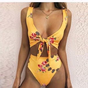 High waisted Yellow Bikini